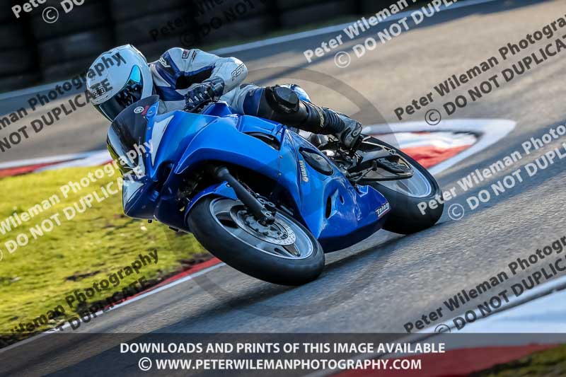 cadwell no limits trackday;cadwell park;cadwell park photographs;cadwell trackday photographs;enduro digital images;event digital images;eventdigitalimages;no limits trackdays;peter wileman photography;racing digital images;trackday digital images;trackday photos